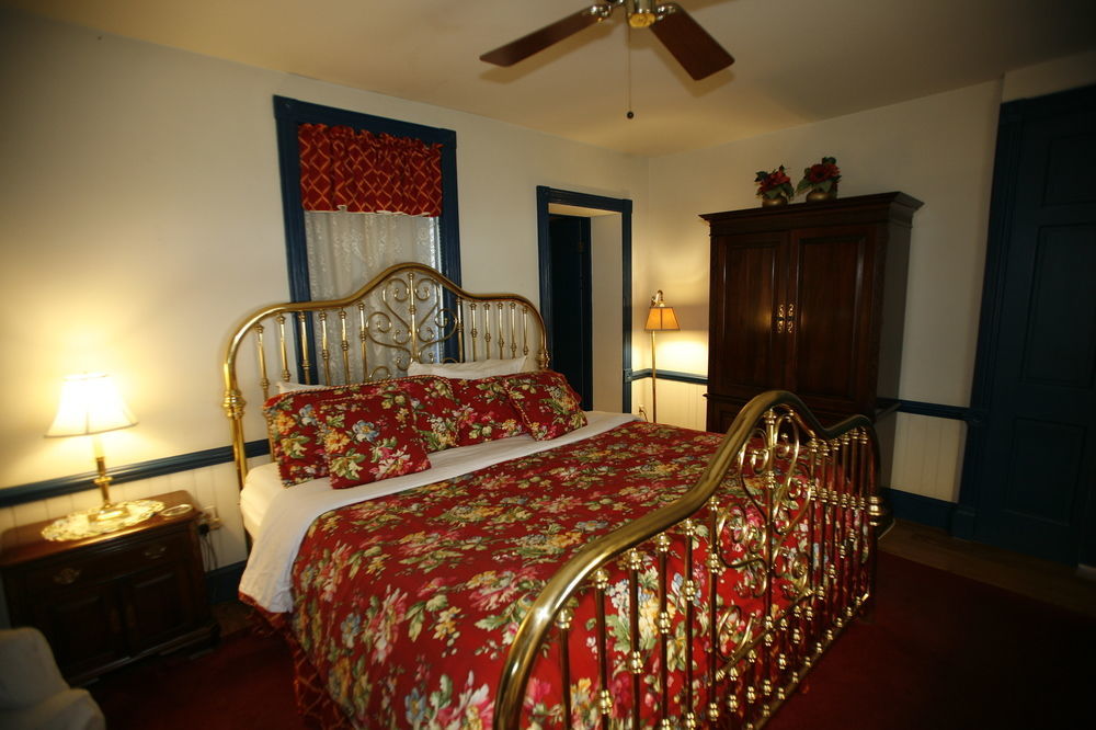Parsonage Inn Bed And Breakfast Saint Michaels Eksteriør billede