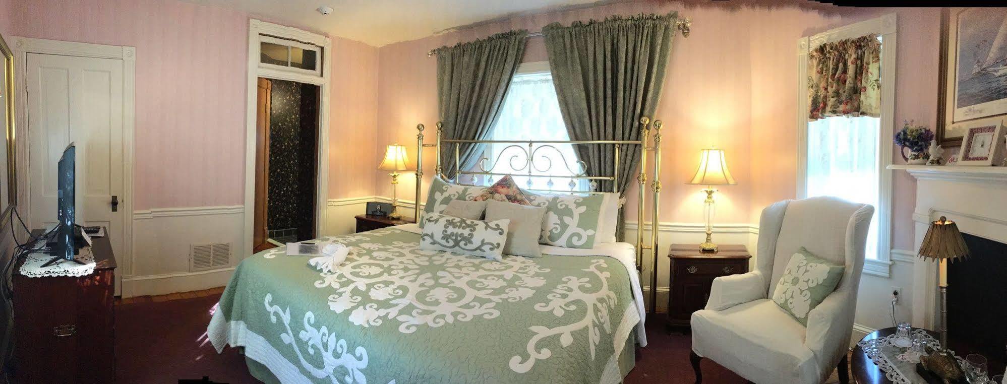 Parsonage Inn Bed And Breakfast Saint Michaels Eksteriør billede